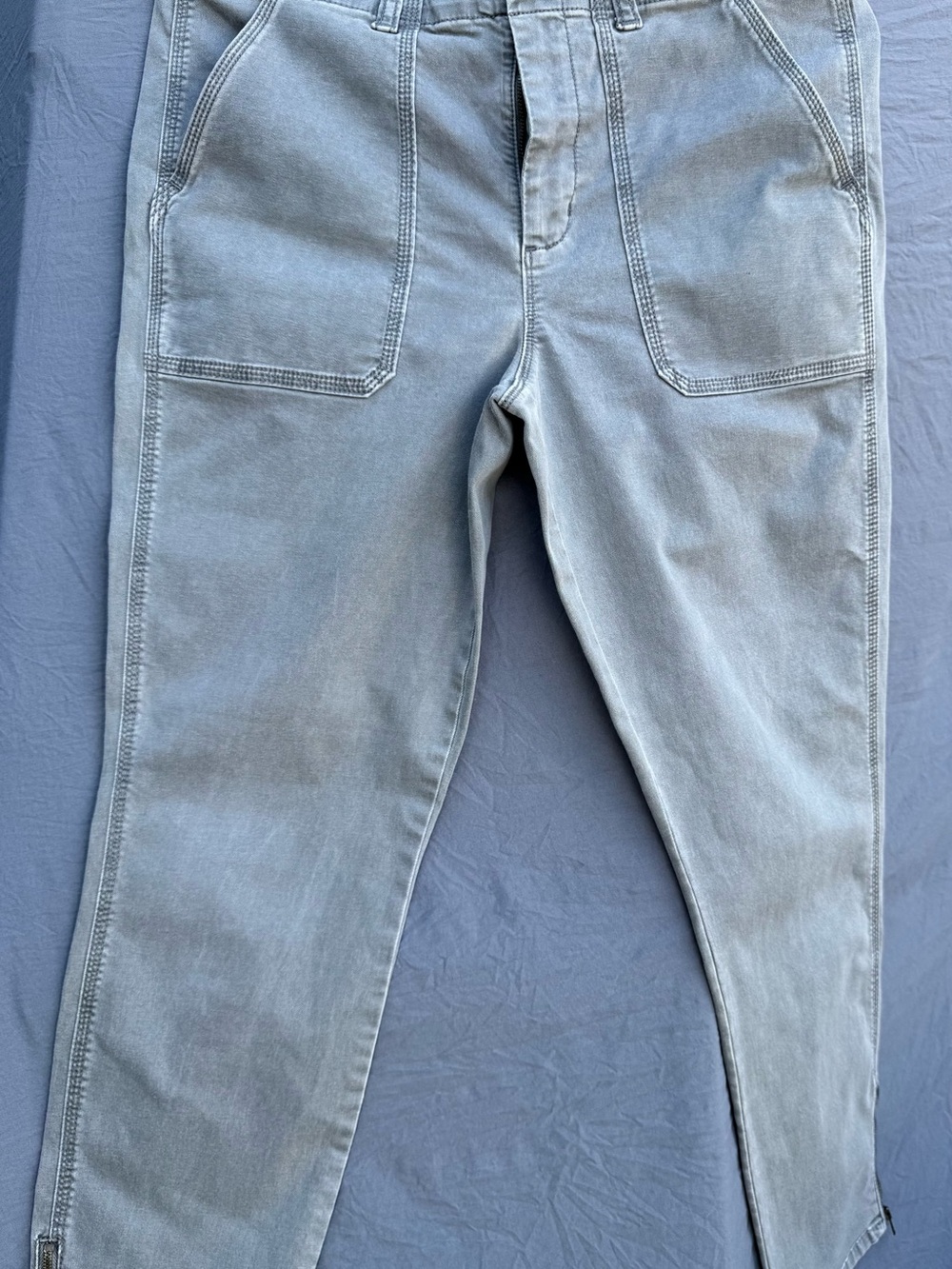 Lucky Brand Women’s Light Gray Slim Straight Utility Jeans